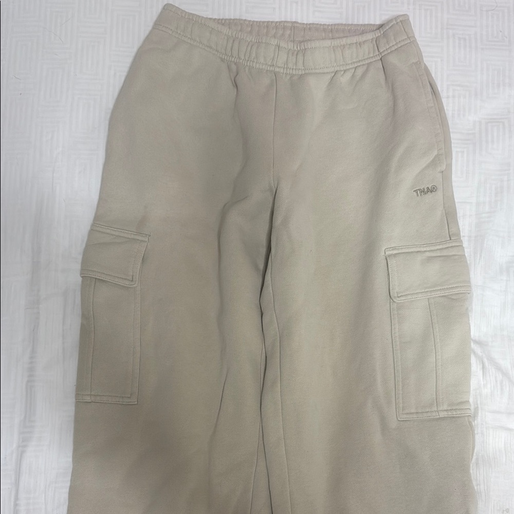 TNA (Aritzia) Tan ‘Mega fit’ Cargo Sweatpants